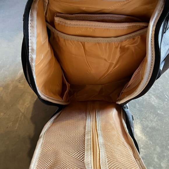 Diaper bag - Picture 2 of 2